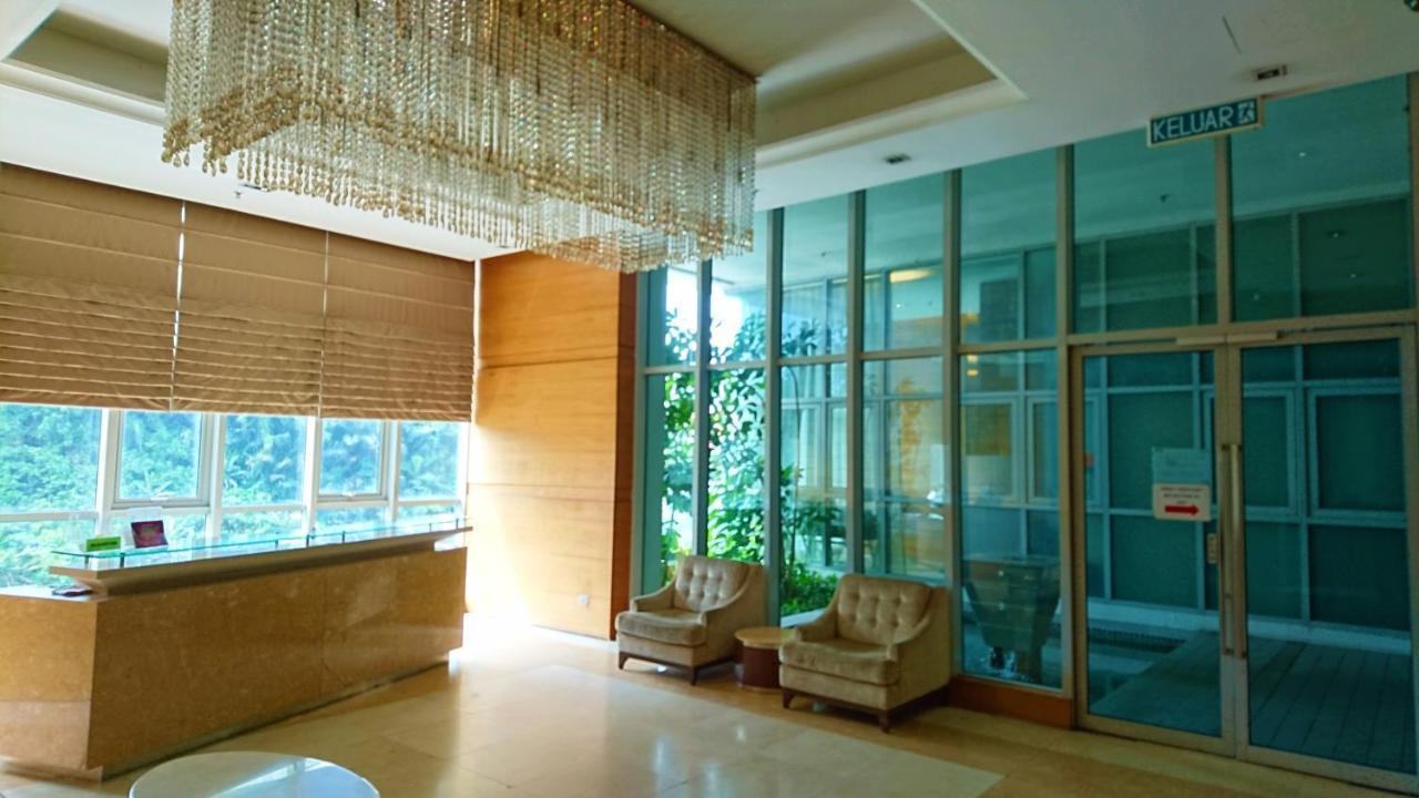 Regalia Suites Infinity Pool 吉隆坡 外观 照片